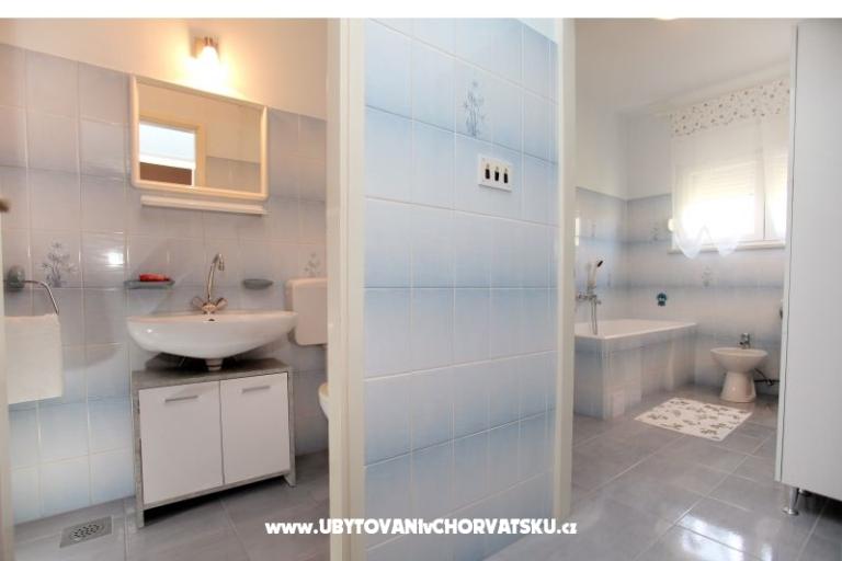 Apartmaji Carmen – foto 9