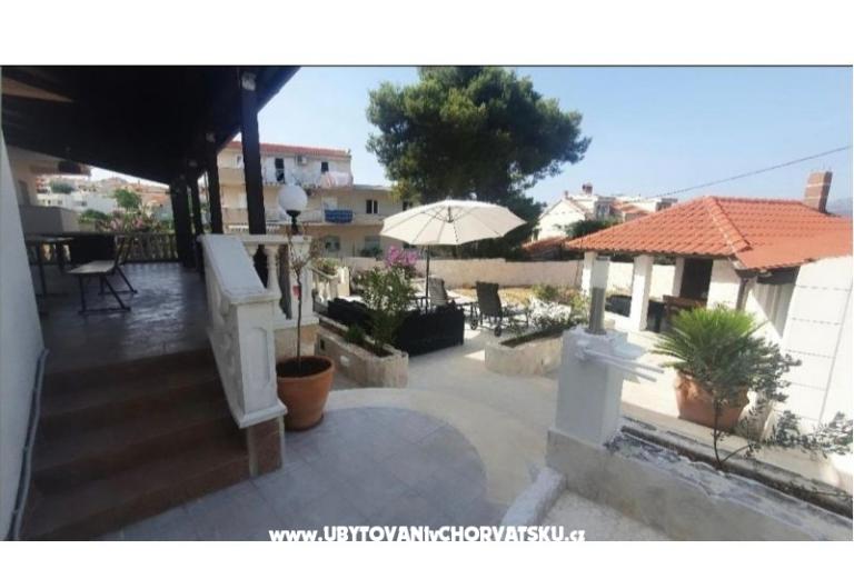 Apartmaji Ksenija and Anchor – foto 13