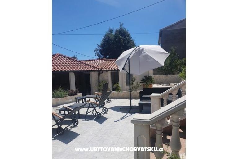 Apartmaji Ksenija and Anchor – foto 19
