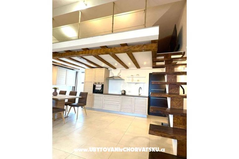 Apartmaji Ksenija and Anchor – foto 56