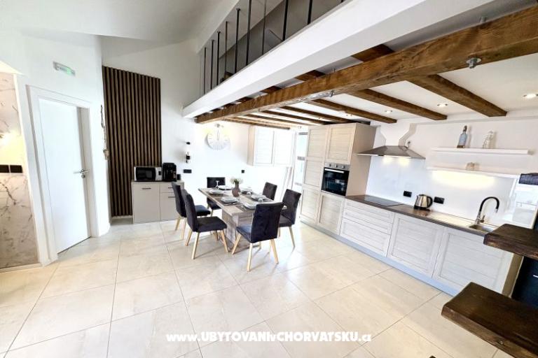 Apartmaji Ksenija and Anchor – foto 58