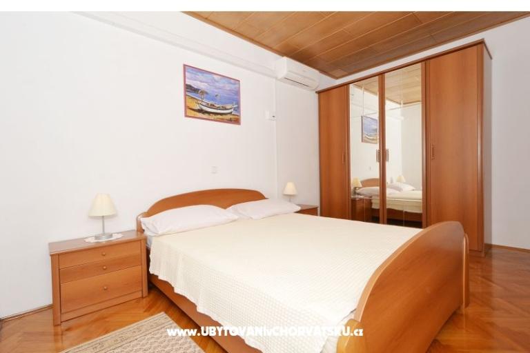 Apartmaji Lorna – foto 10