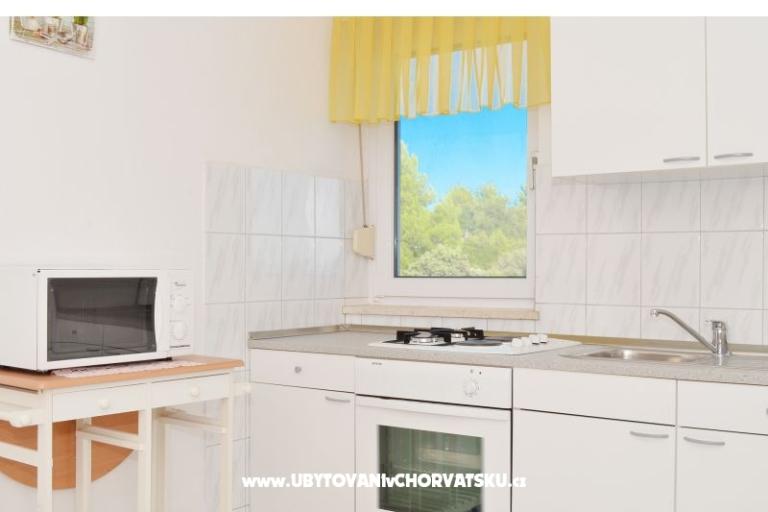 Apartmaji Lorna – foto 17