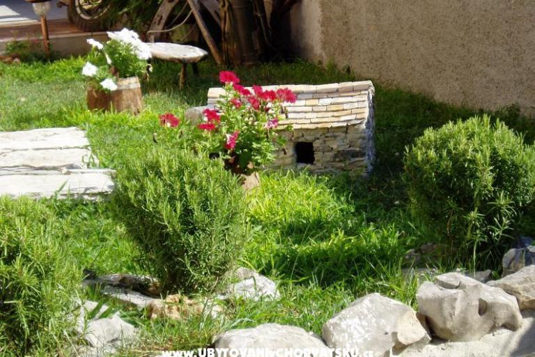 Apartmaji Sobe Vikeli – foto 6