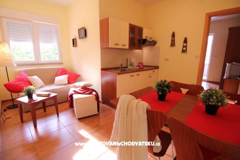 Apartmaji Stina – foto 5