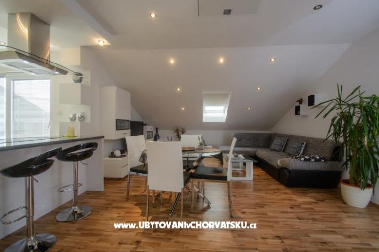 Apartmaji SUNNY – foto 4