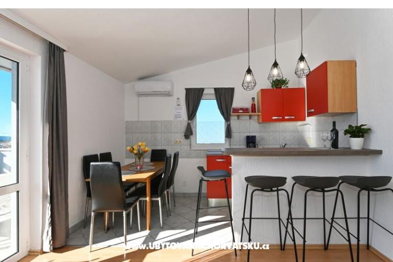 Apartmaji Tia – foto 4