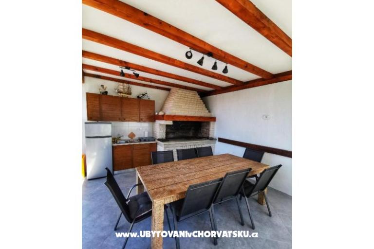 Apartmaji Villa Jelena – foto 17