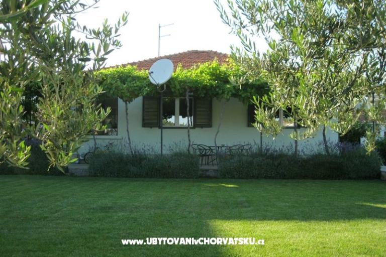 Hiša Petar &amp; Apartma for 2 perso – foto 2