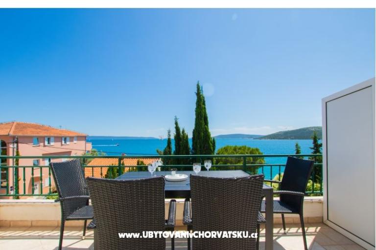 Apartmaji Milović 30 m od more – foto 8