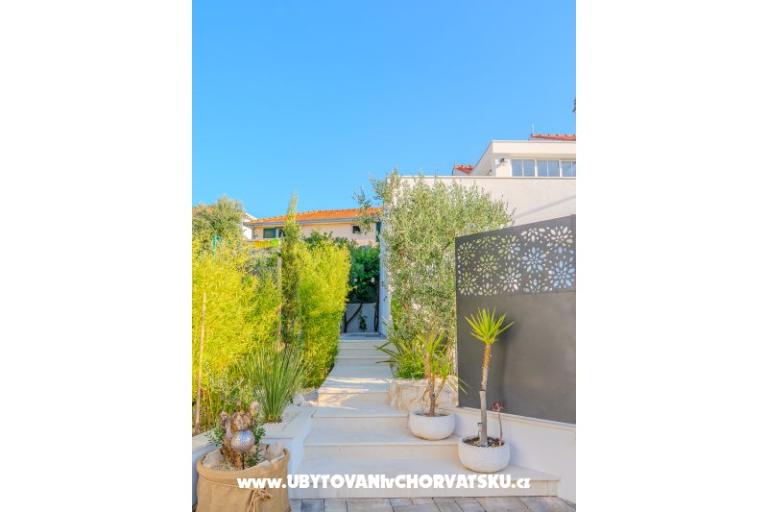 The Three Flowers Pool Hiša – foto 53