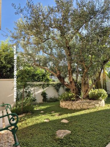 The Three Flowers Pool Hiša – foto 60