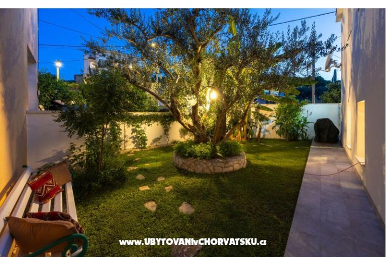 The Three Flowers Pool Hiša – foto 68