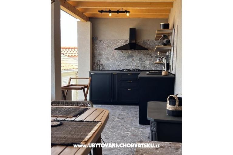 Vila Nautilus luxury Apartmaji – foto 6