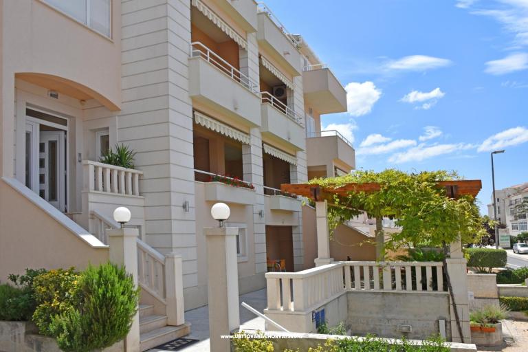 Apartmaji Stone  Tučepi  – foto 2