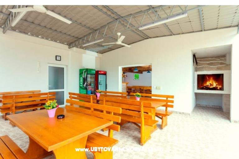 Apartmaji Dalmatina – foto 12