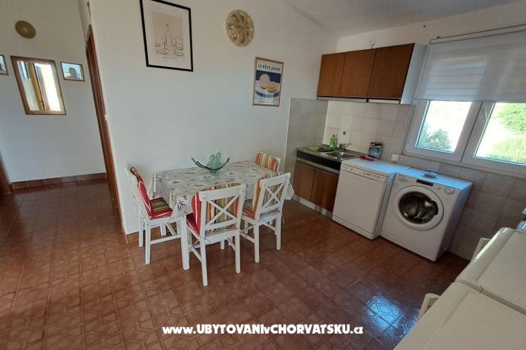 Apartmaji Kamena 57 – foto 21