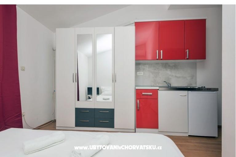Apartmaji Villa Astrid – foto 13