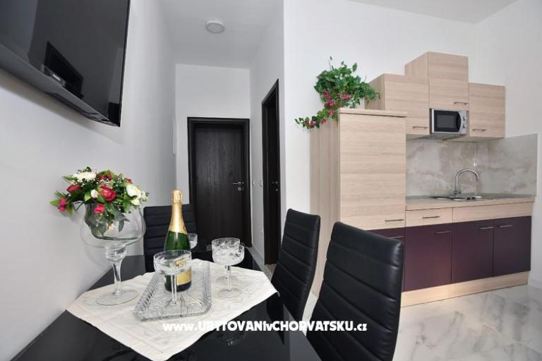 Apartmaji Villa Astrid – foto 6
