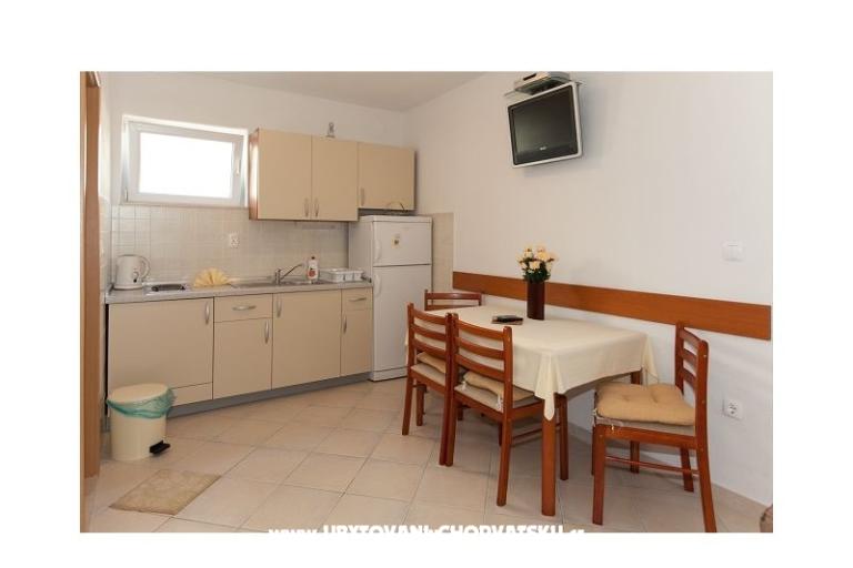 Apartmaji Luketina – foto 14