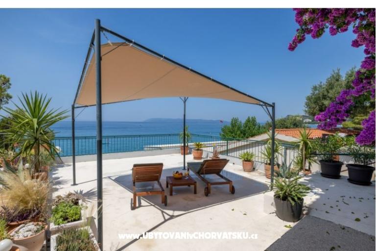 Beachfront Apartma NIVES – foto 32