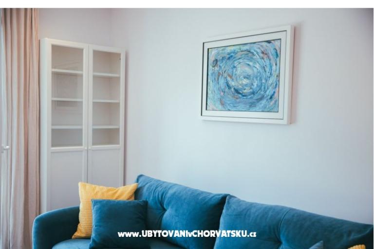 Beachfront Apartma NIVES – foto 8