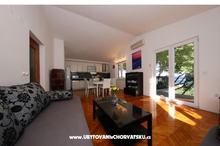 Apartmaji Diana **** – foto 14