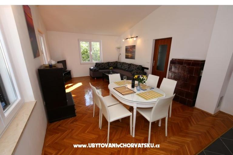 Apartmaji Diana **** – foto 15