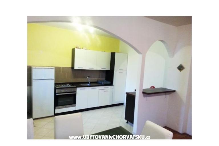 Apartmaji Helena – foto 11