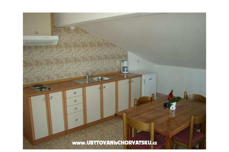 Apartmaji Holiday – foto 13