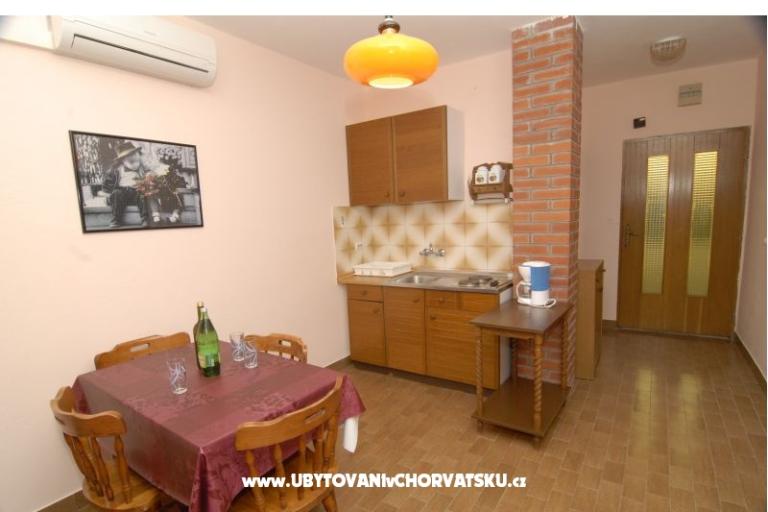 Apartmaji Lonić – foto 12