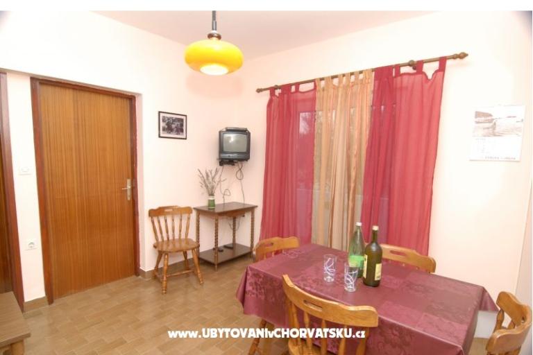 Apartmaji Lonić – foto 9
