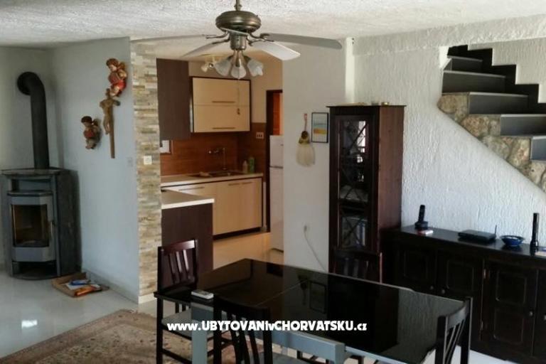 Hiša Ugljan – foto 4
