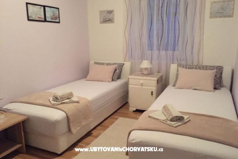Apartmaji Stone Hiša – foto 11