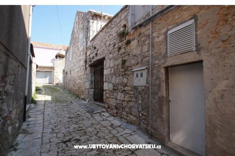 Apartmaji Stone Hiša – foto 12