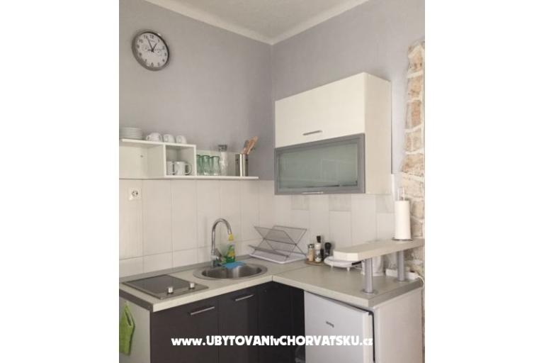Apartmaji Stone Hiša – foto 14