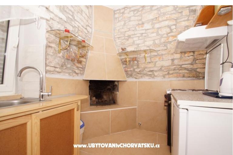 Apartmaji Stone Hiša – foto 6