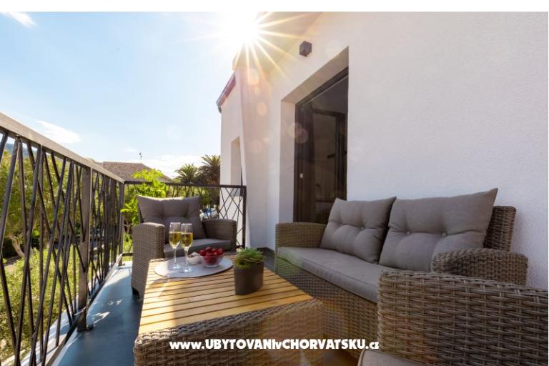 Hiša s pogledom na more Antivo – foto 37