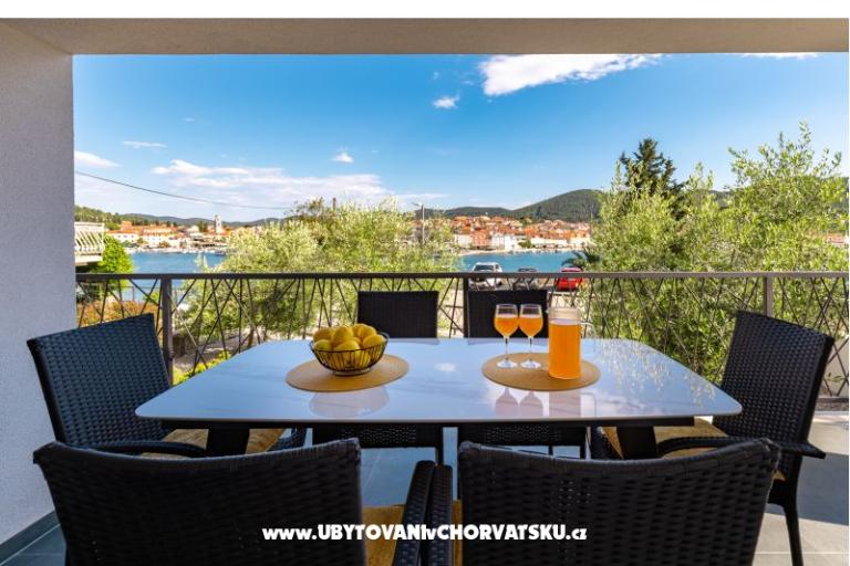 Hiša s pogledom na more Antivo – foto 40