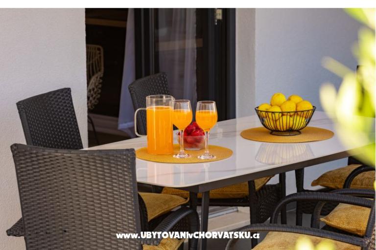 Hiša s pogledom na more Antivo – foto 42