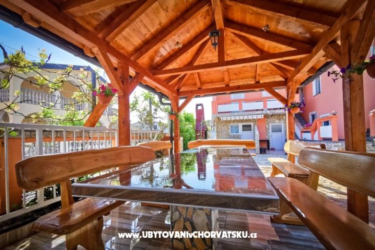 Apartmaji Anna – foto 14