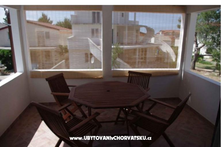 Apartmaji Dora – foto 8