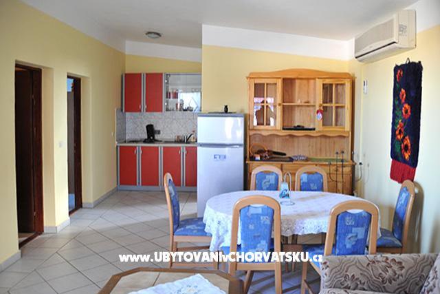 Apartmaji Ivo i Marija – foto 4