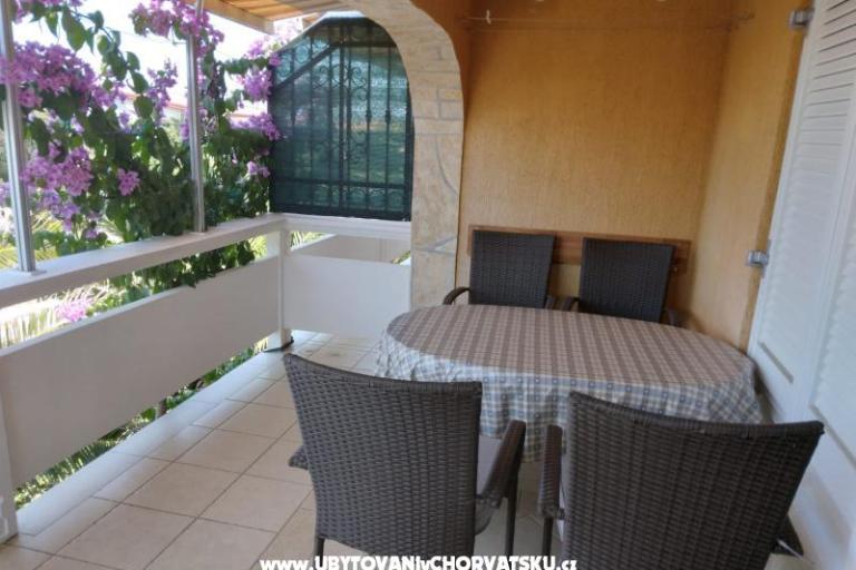 Apartmaji Leona – foto 2