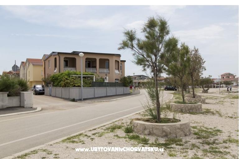 Apartmaji Lilly – foto 2