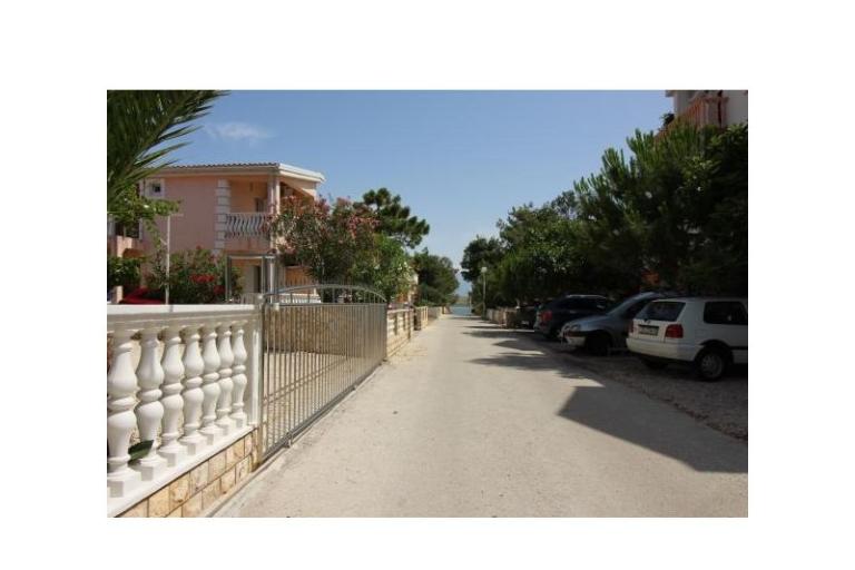 Apartmaji Mato – foto 8