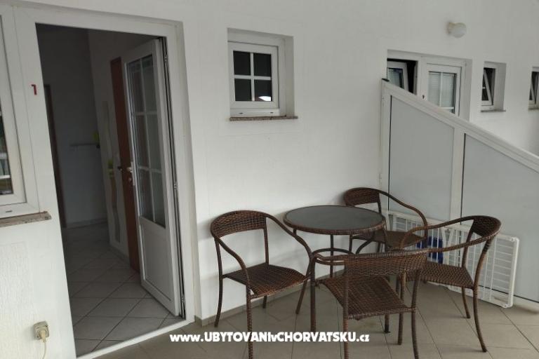Apartmaji Oto Ivanka – foto 7