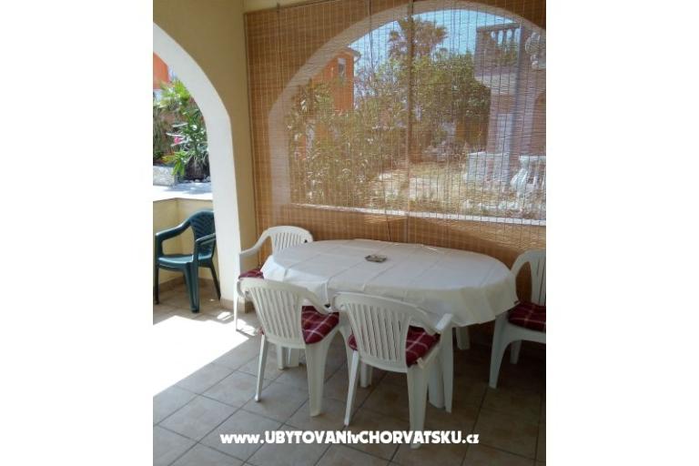 Apartmaji otok Vir – foto 17