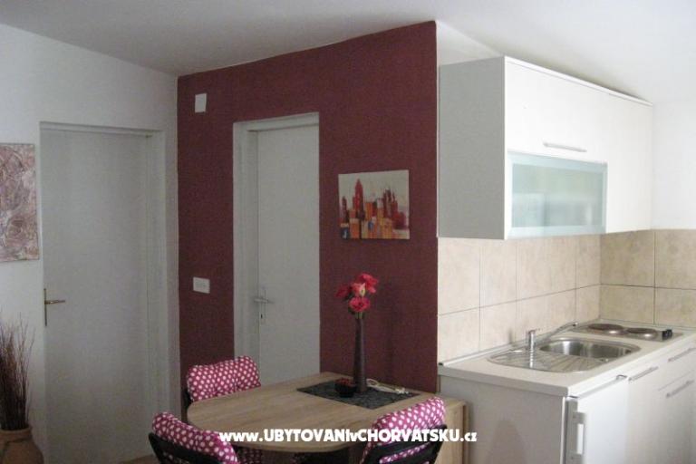 Apartmaji otok Vir – foto 9
