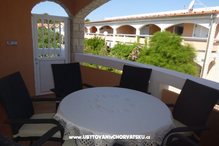 Apartmaji Vlašić otok Vir – foto 12